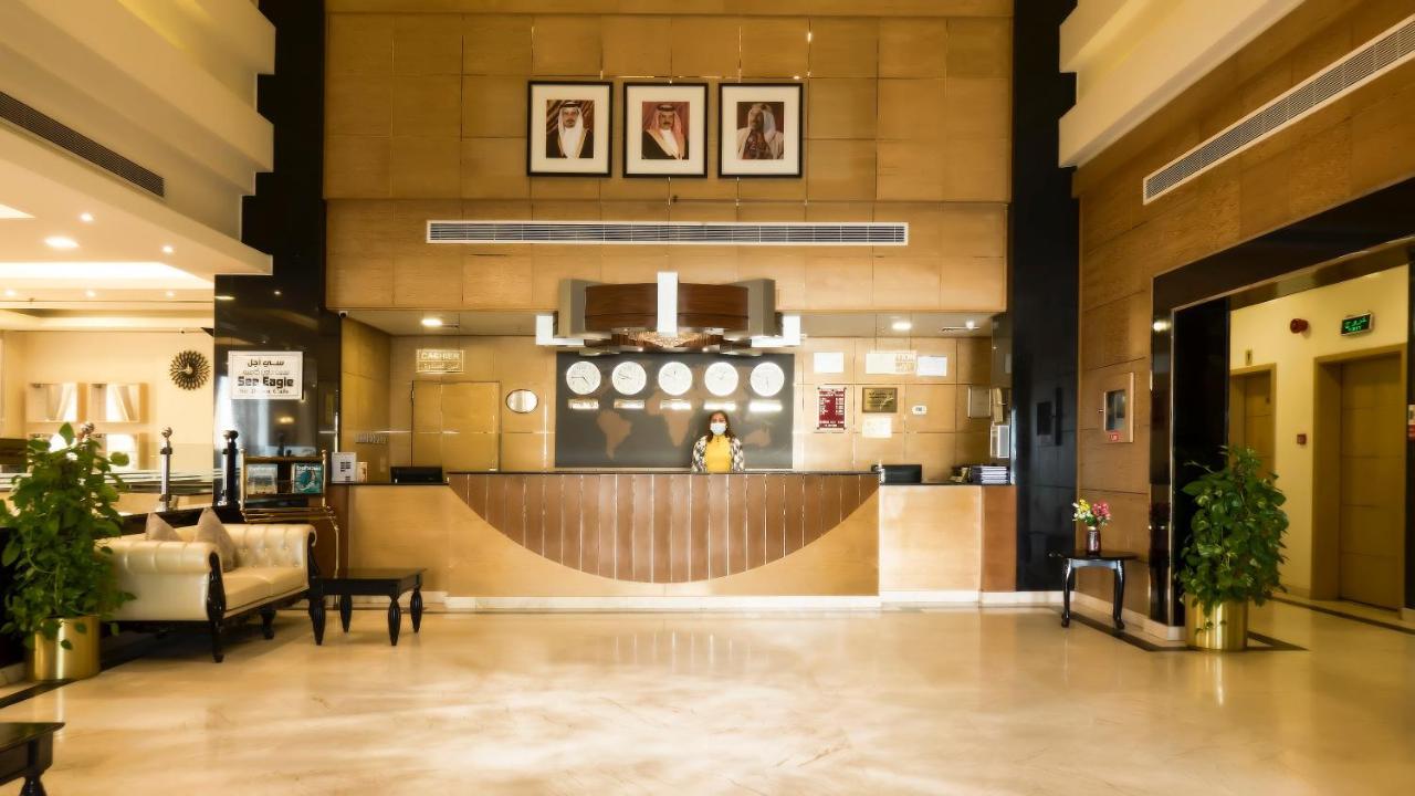 麦纳麦大厦酒店 外观 照片