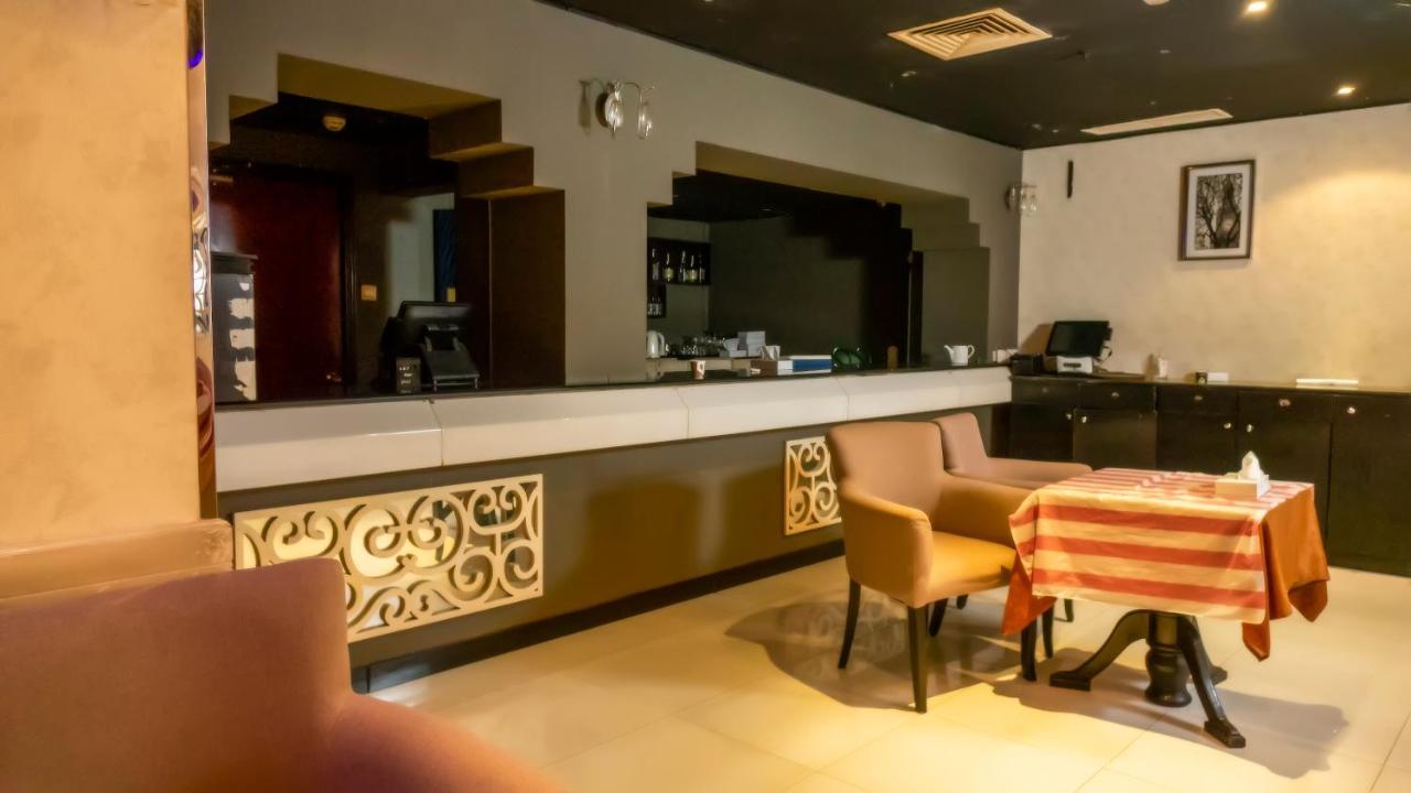 麦纳麦大厦酒店 外观 照片